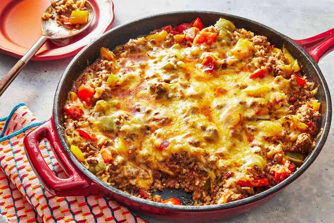 Cheesy Beef & Bell Pepper Skillet Bake
