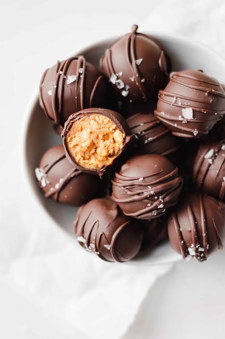 Easy High Protein Peanut Butter Balls