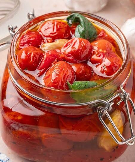 Canning cherry oil tomatoes