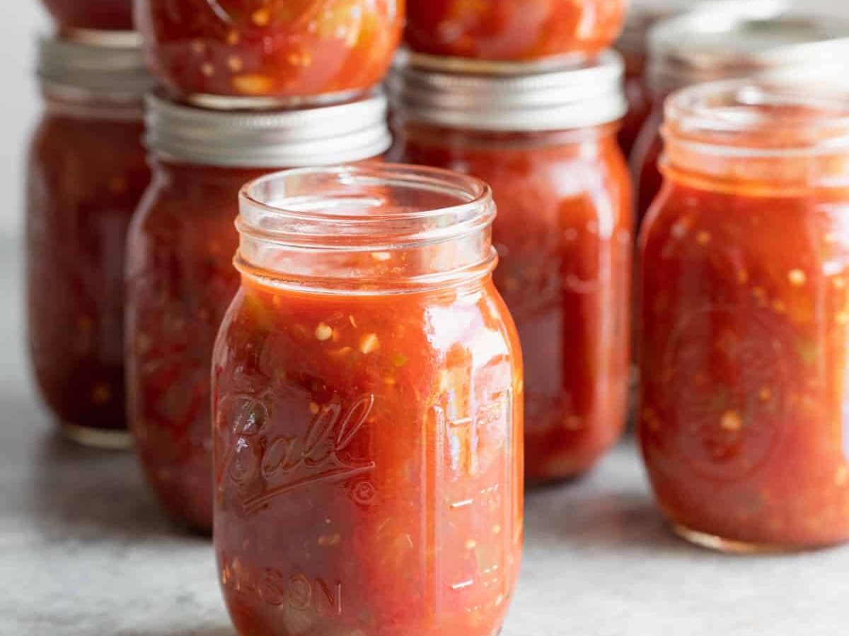Canning homemade salsa